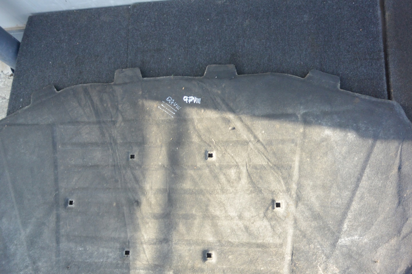 Insonorisation WYCISZENIE du capot AUDI Q7 4L