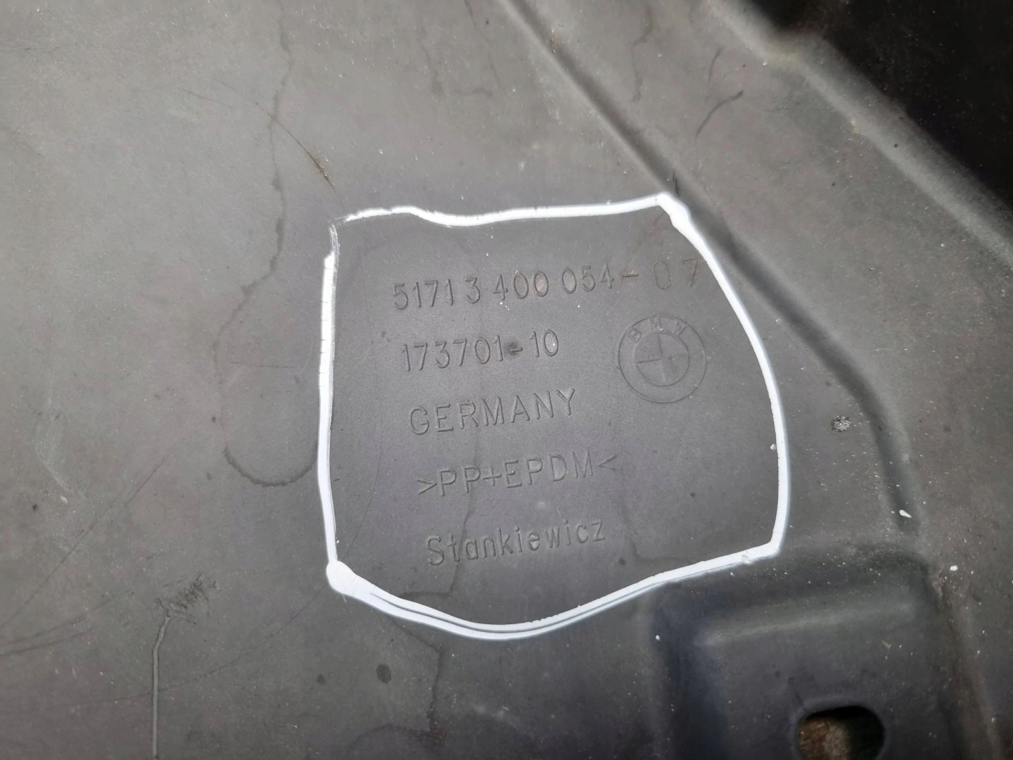 mudguard right front front 3400054 BMW X3 E83
