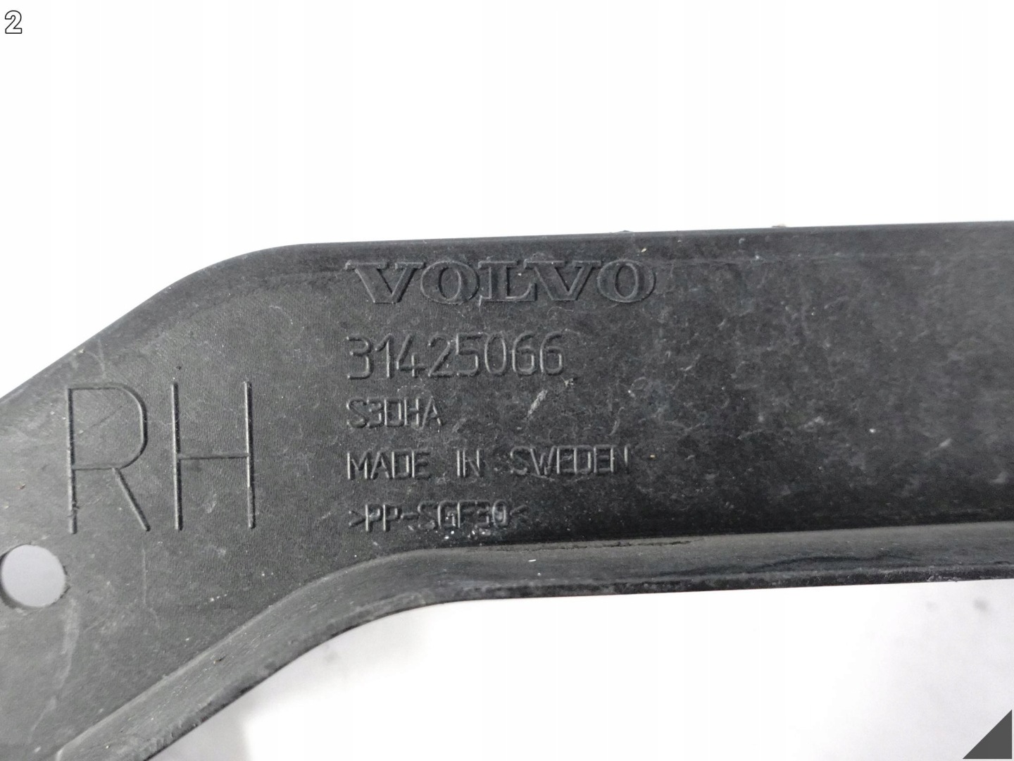 VOLVO S90 V90 16-25 support bracket holder W bumper right rear part 31425066