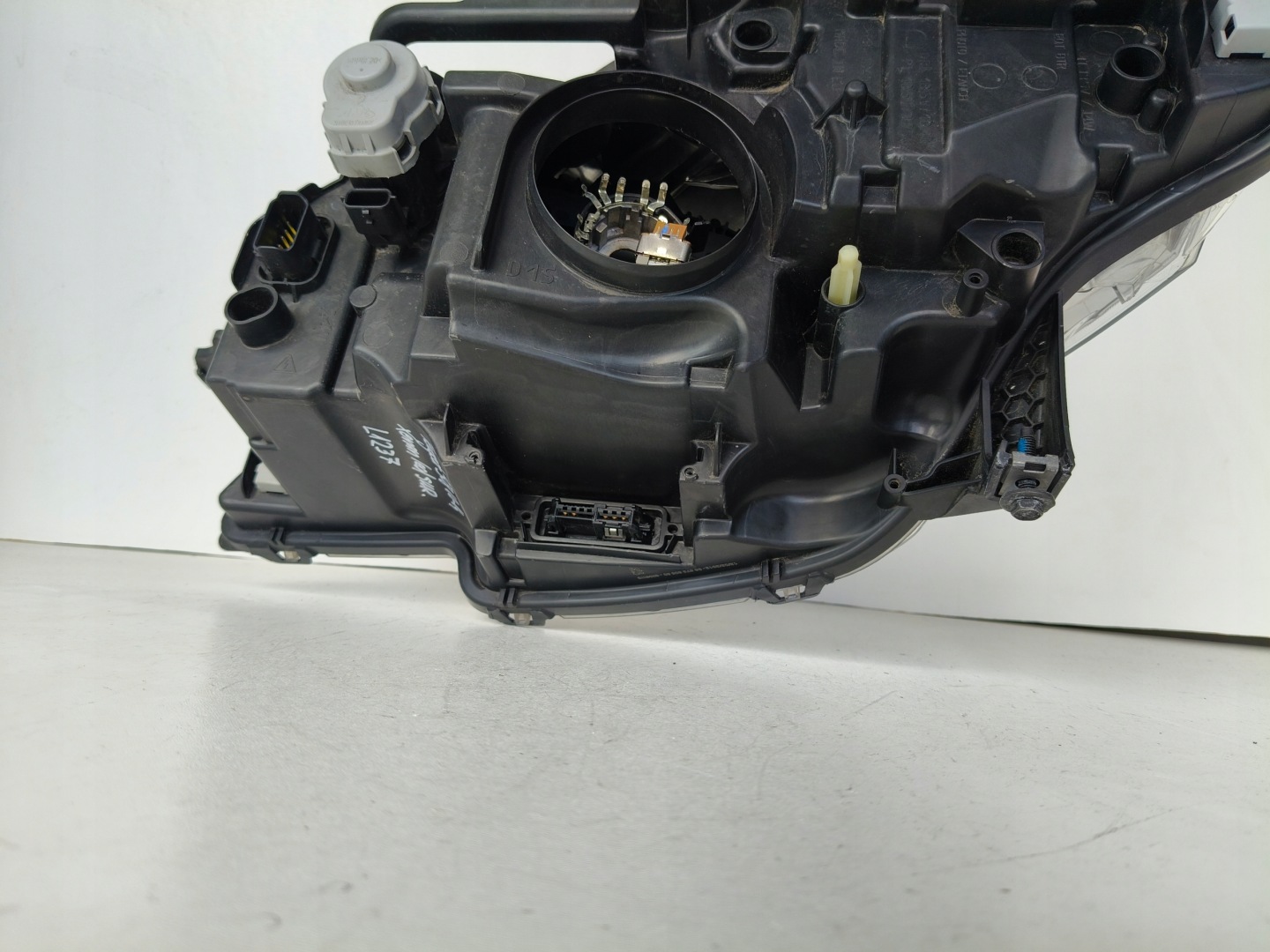 light right REFLEKTOR PEUGEOT 508 10-14 XENON LED positioning