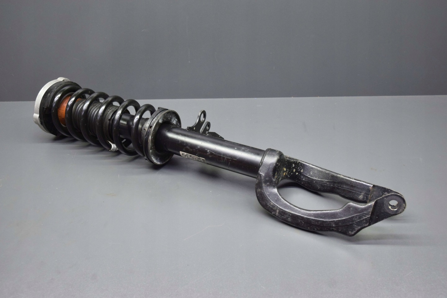 shock absorber right front BMW 6 F13 4x4