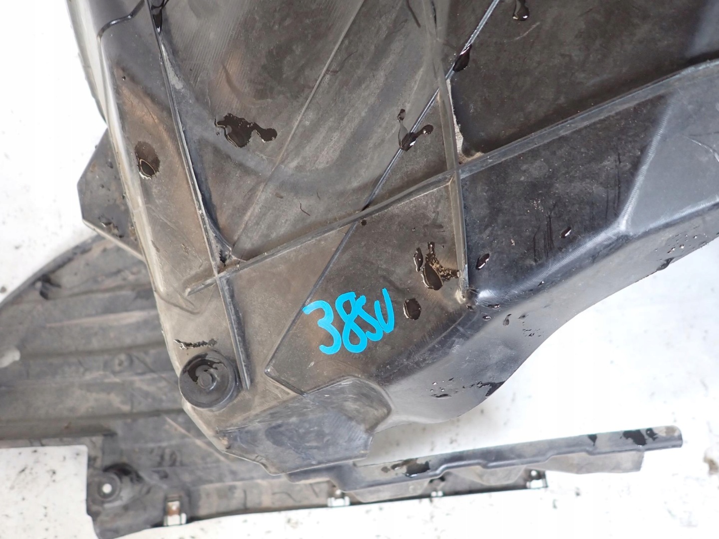 SUZUKI VITARA II 2 15-> mudguard front front right