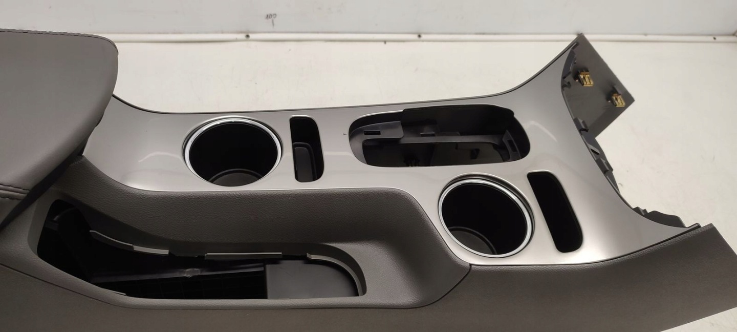 bracciolo tunel Chevrolet Malibu 2,5 automat