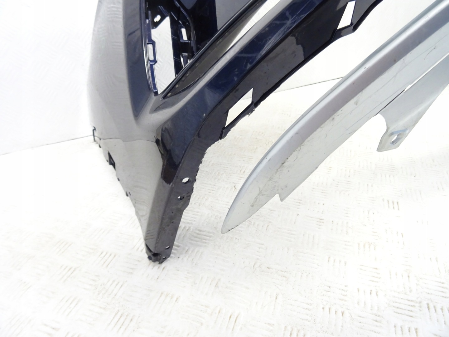 Lexus RX IV RX450H LIFT 19- bumper front