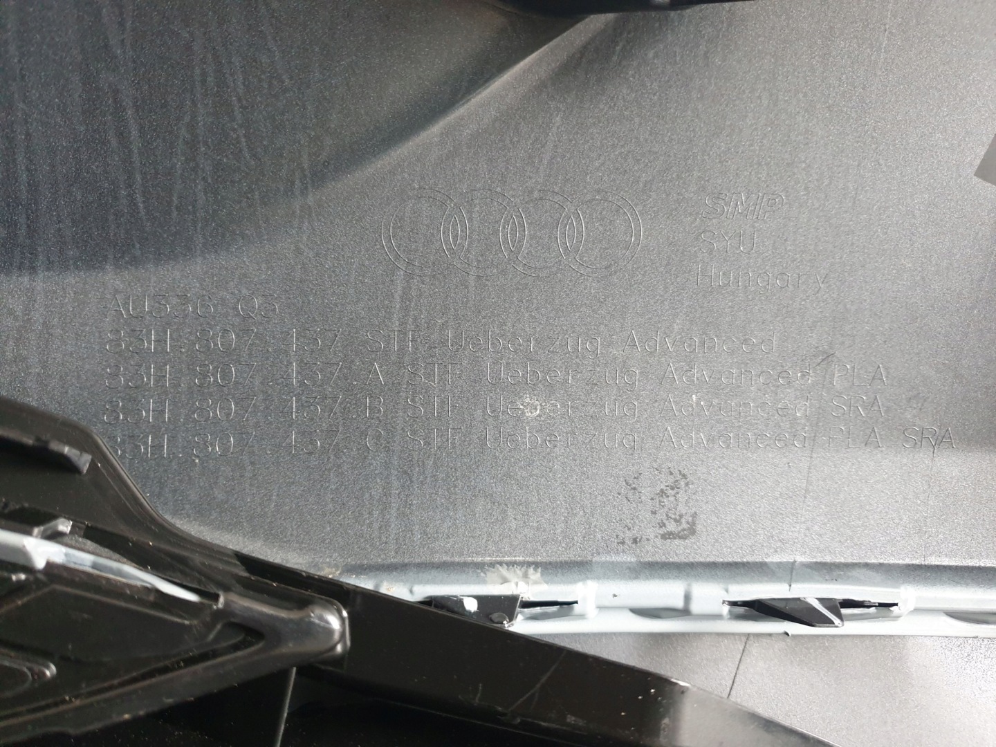 AUDI Q3 III 83H 25-> bumper front front 6 x PDC 83H807437