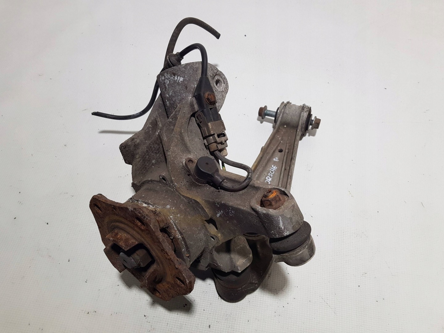 otoč přední čepu předek pravá Porsche Boxster 986 911 996