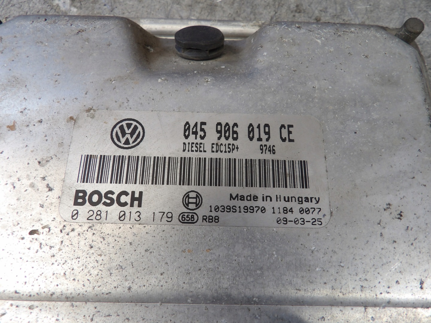 Skoda Fabia II computer, control unit 0281013179, 045906019CE
