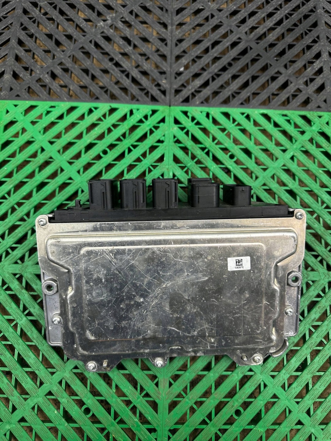 control unit of the engine BMW 2 F46 8654462