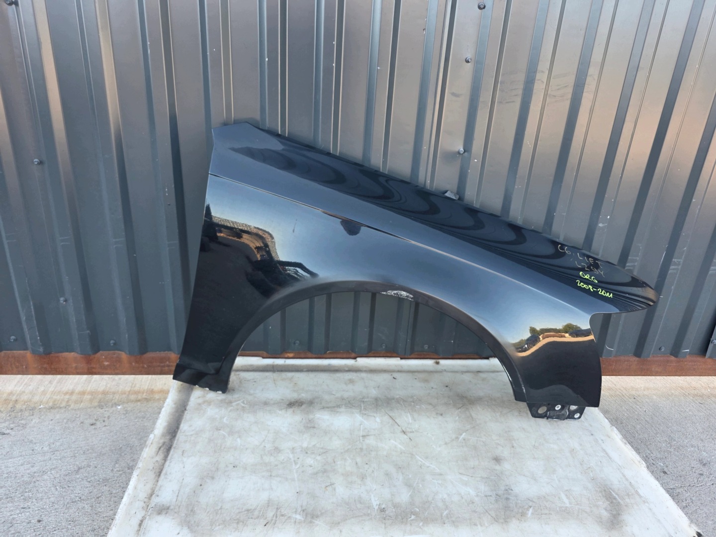 fender right front AUDI A6 C6 LIFT LZ9Y 2008-2011 original !!!