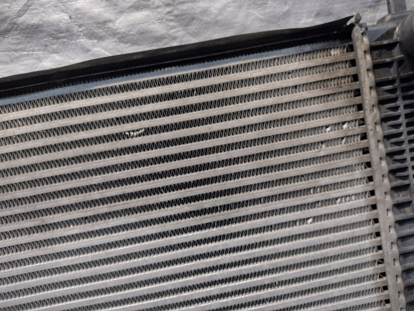 Intercooler Volkswagen Passat B6 1,9TDI 3C0145805R