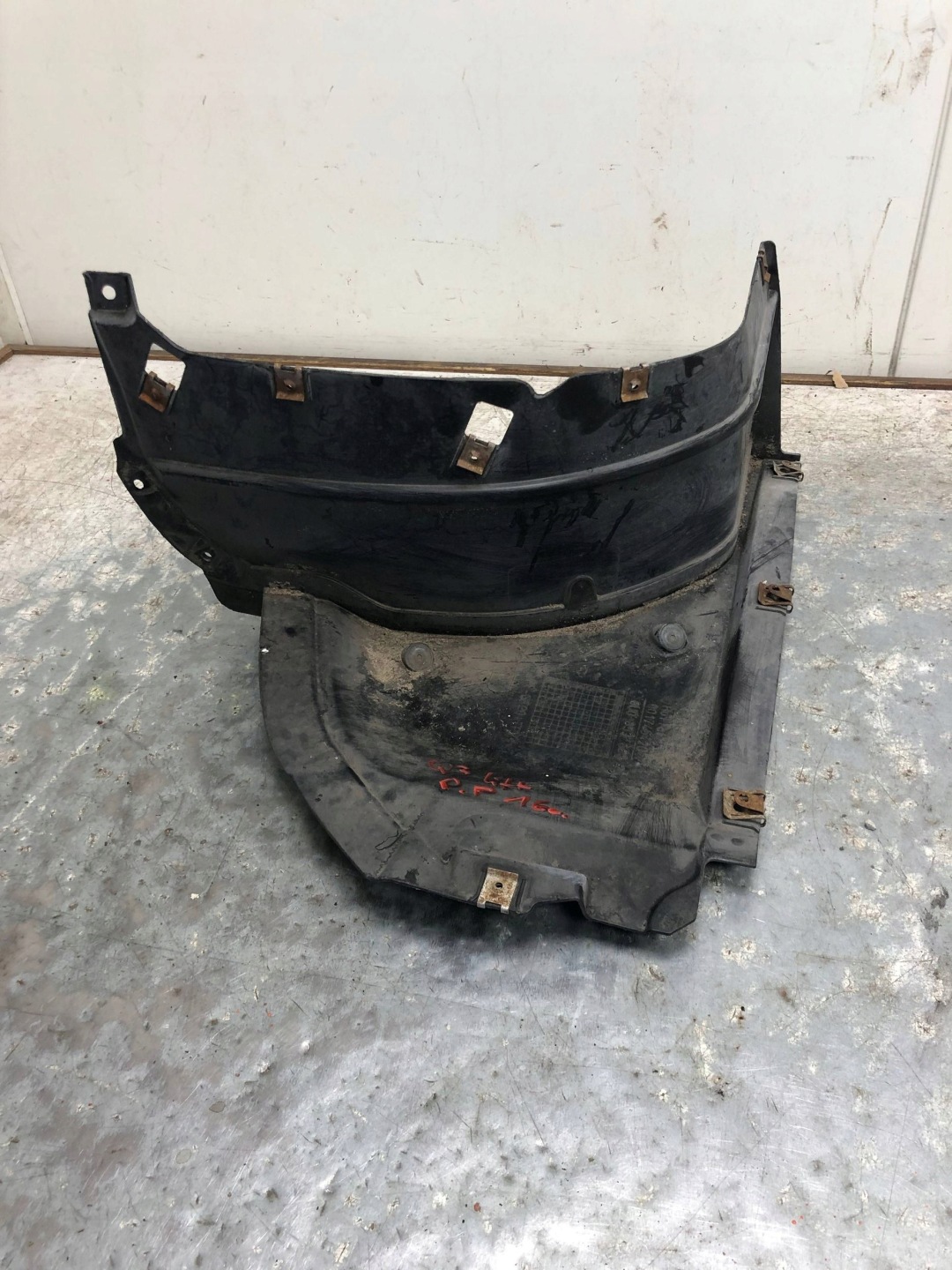 NOSEK NADKOLA right front AUDI Q3 8U LIFT 8U0853888E