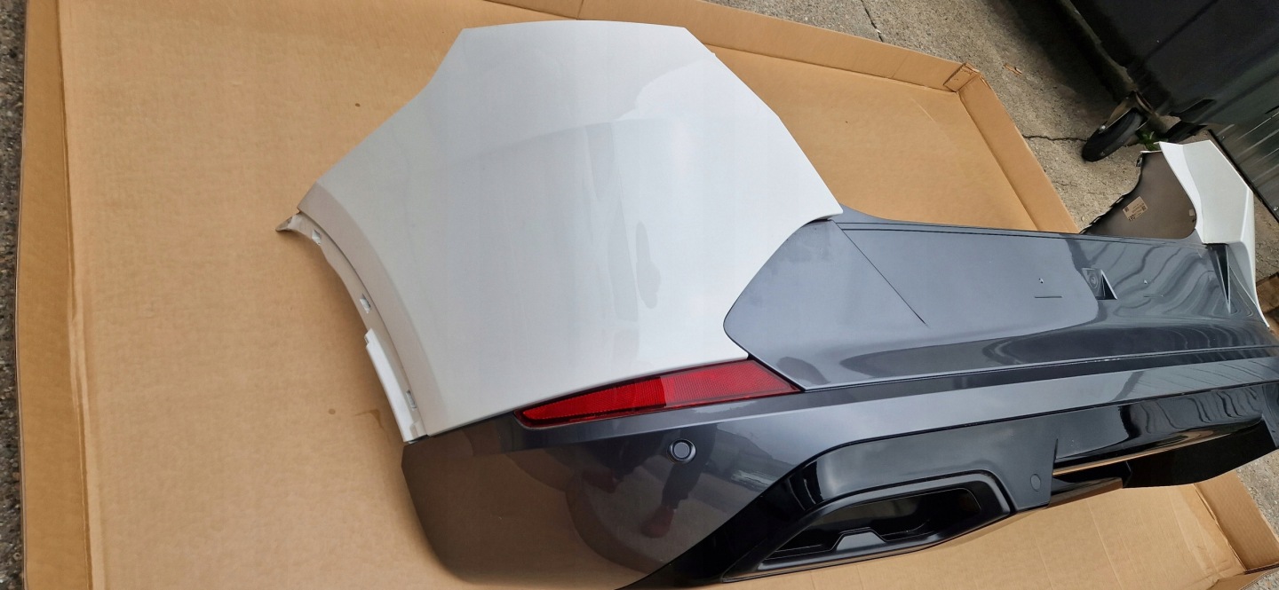 bumper CUPRA FORMENTOR W colour LB9A PDCX4 as new complete