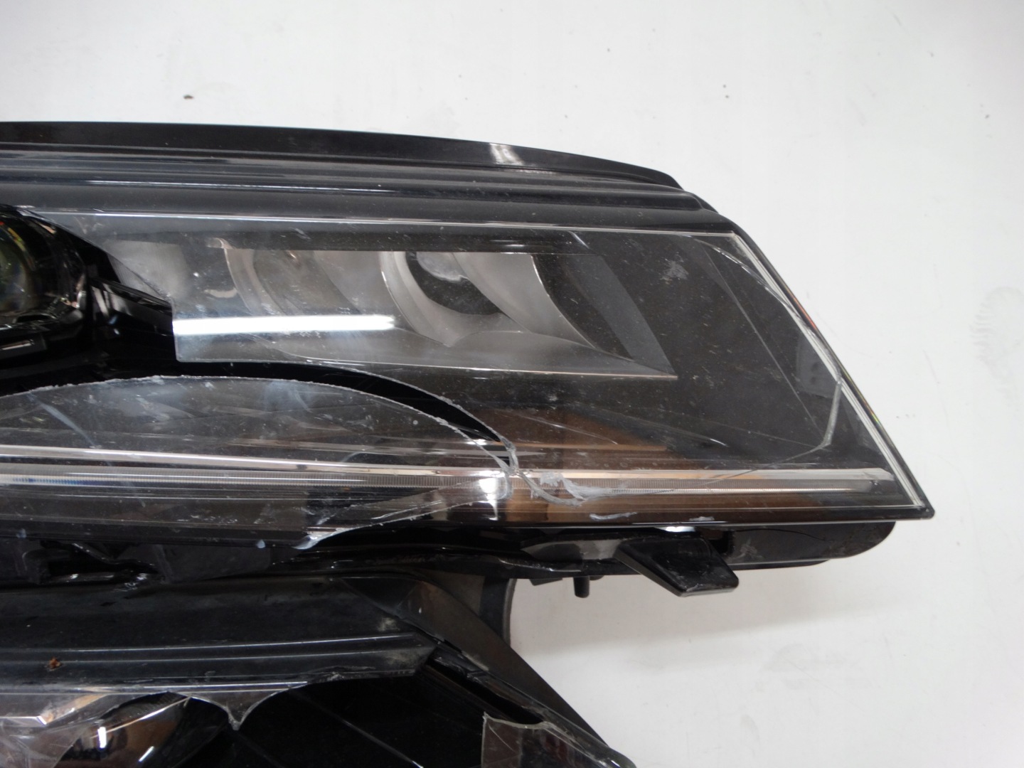 light FULL LED right front SKODA KODIAQ 566941016E