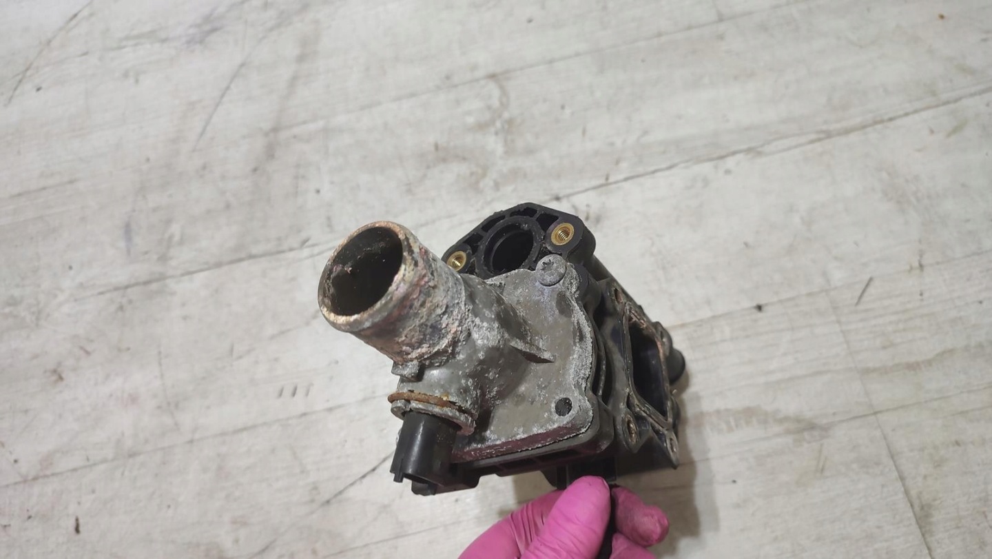 termostat obal 1.8 B Chevrolet Cruze