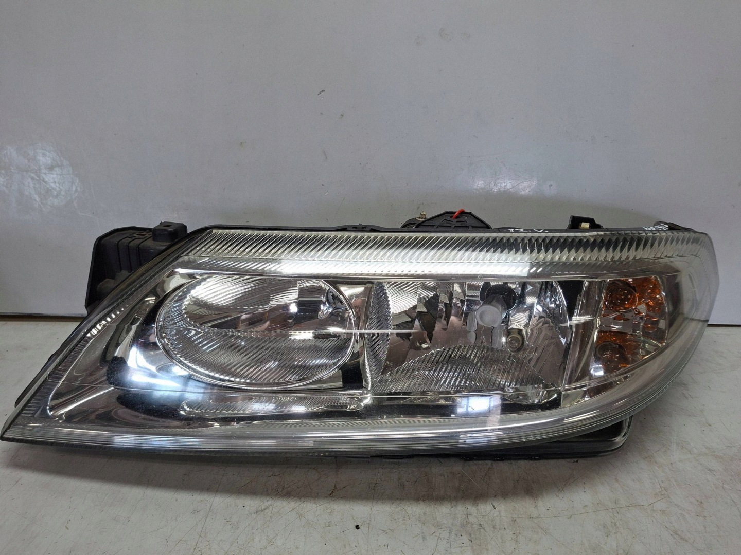 light front left 8200002845 RENAULT LAGUNA II 2001