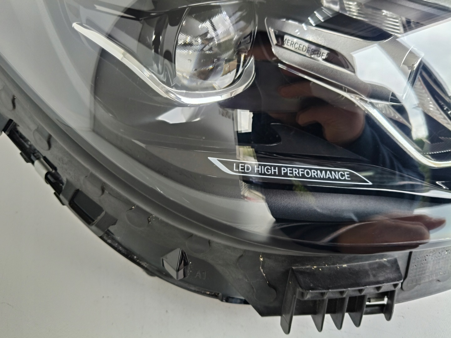 light right REFLEKTOR MERCEDES C-KLASA W206 21- FULL LED HP