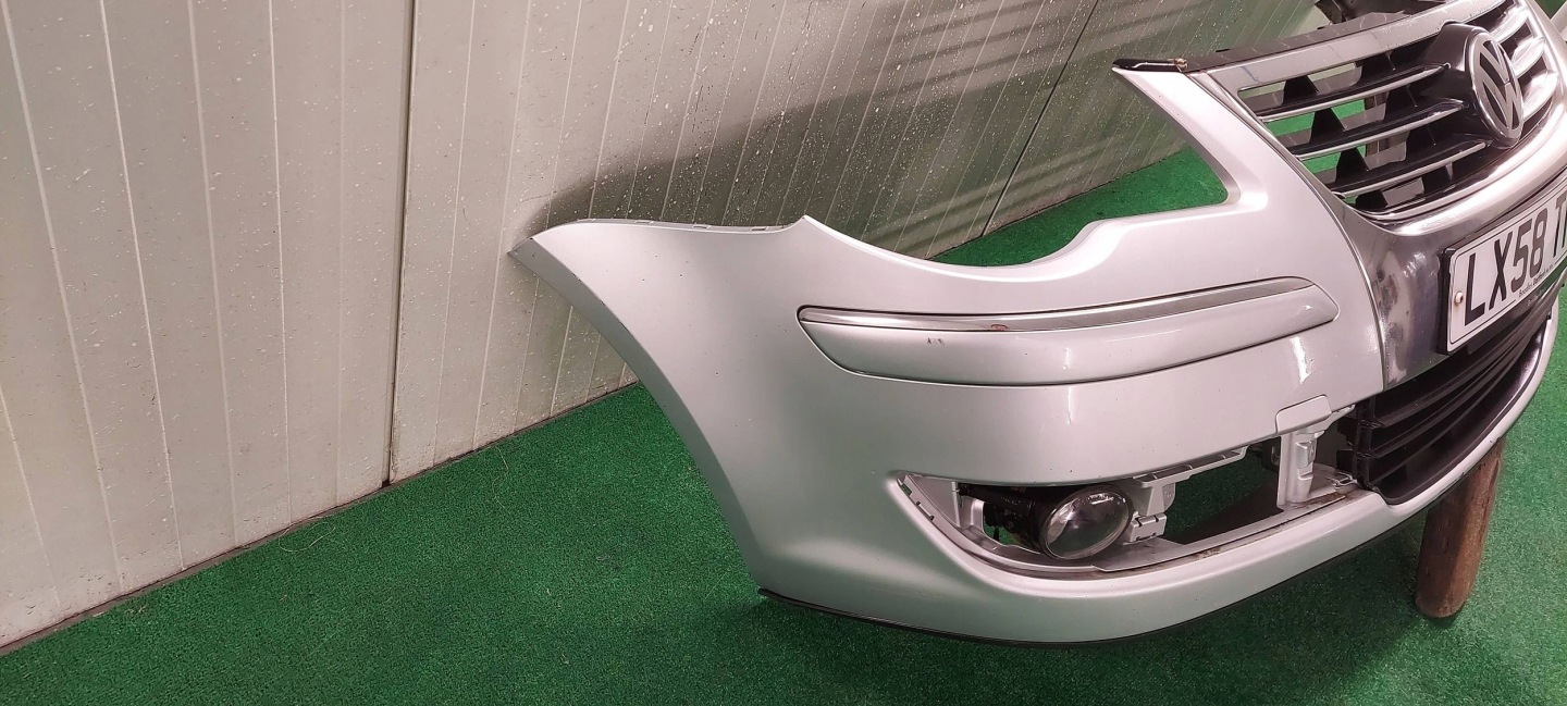 bumper front VW TOURAN LIFT 07-10 LAK: LA7W