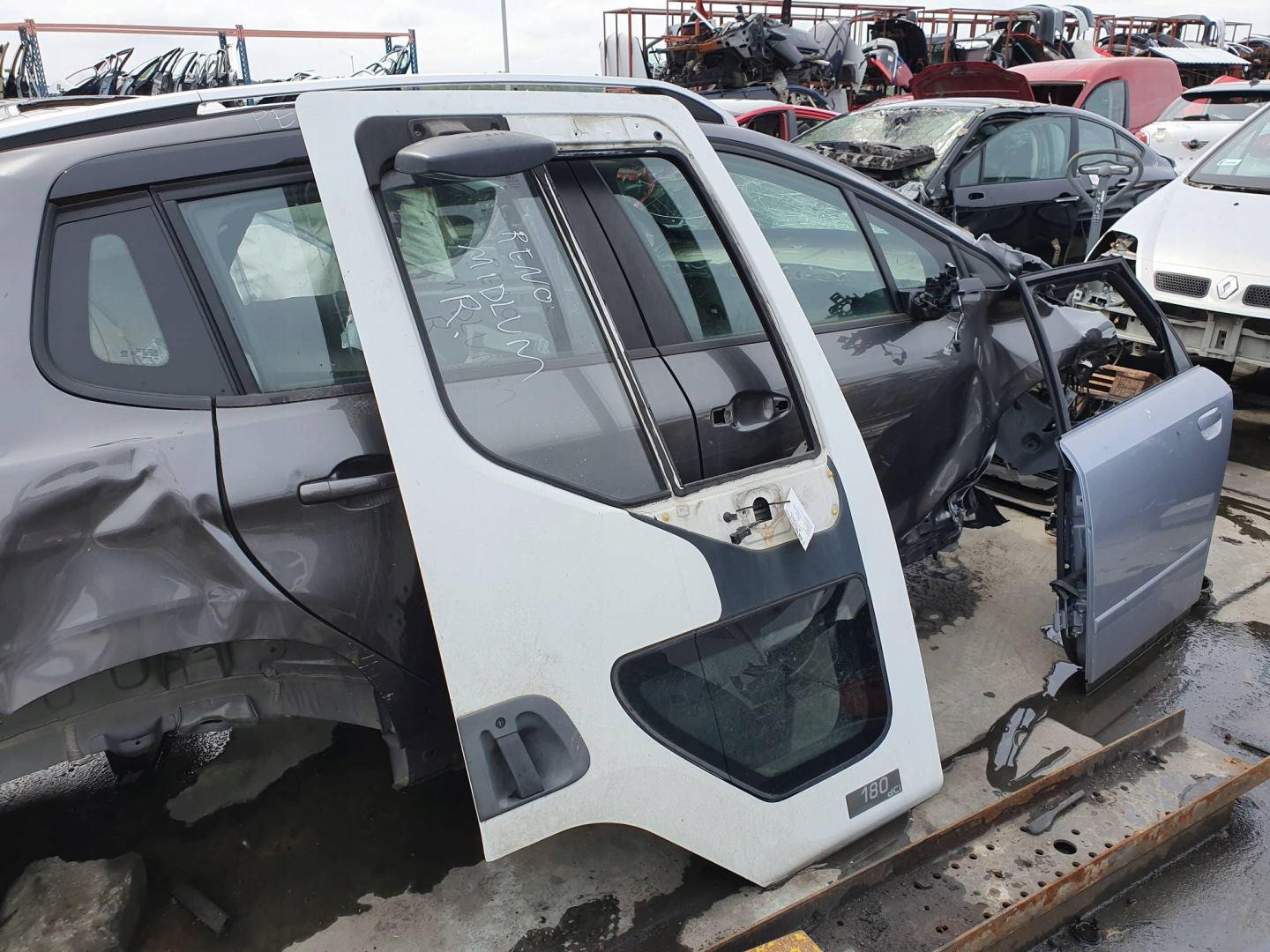 Tür rechts vorne RENAULT MIDLUM D 280 E6