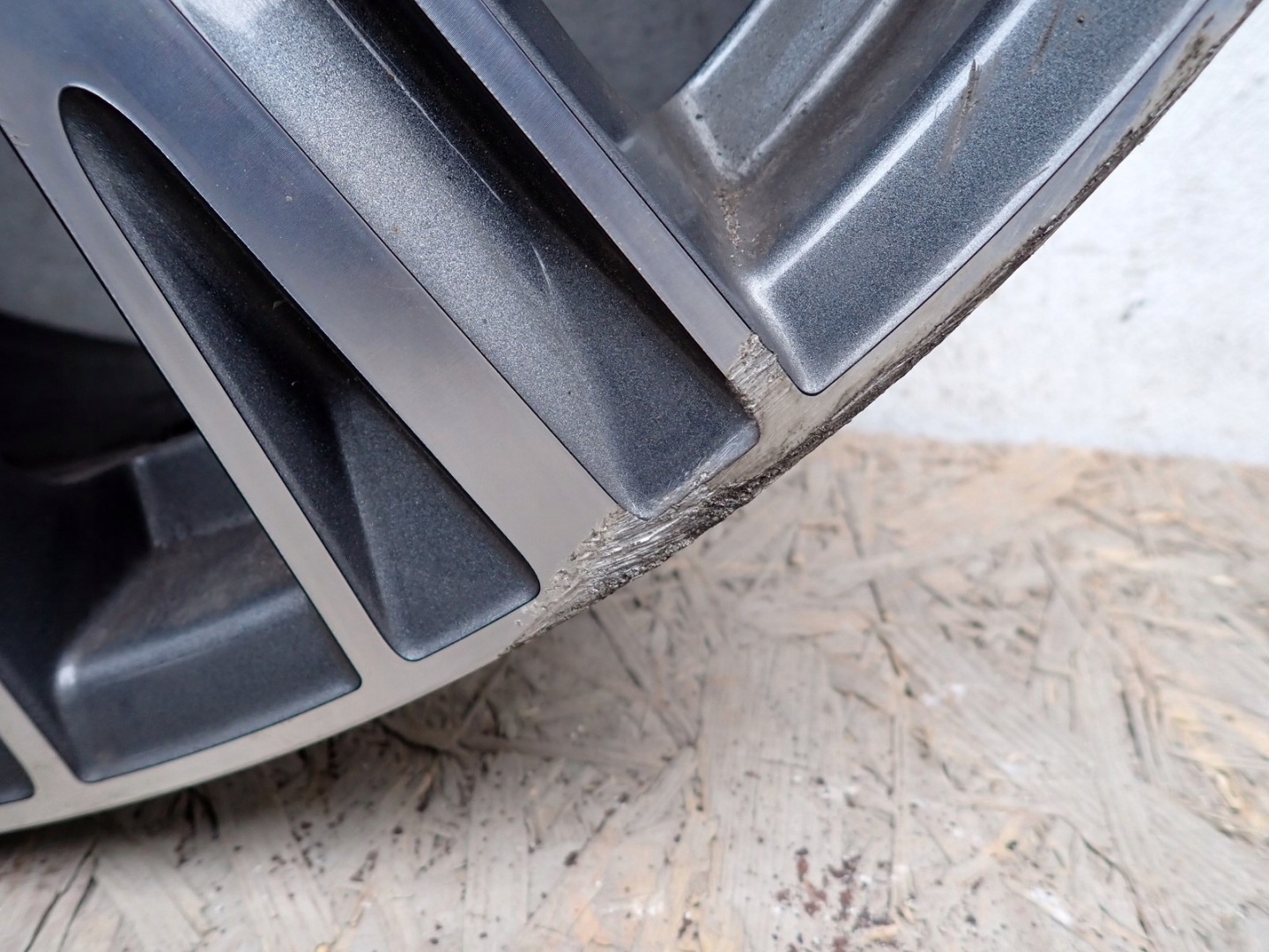 disk hliníkový AUDI A6 C8 4K 20 5x112 ET43 4K0601025J