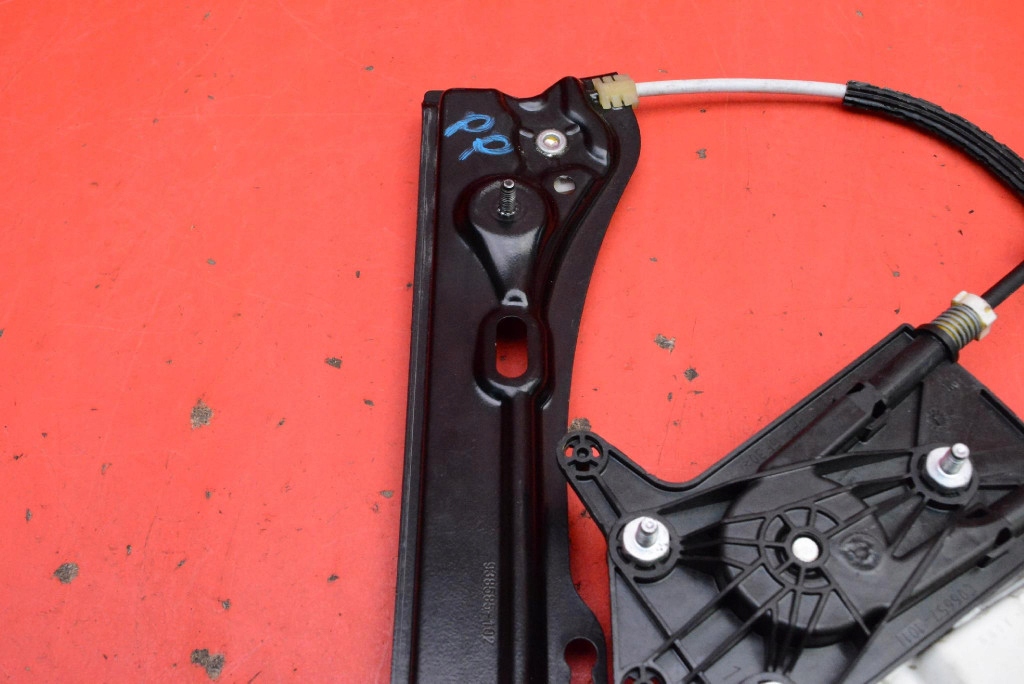 window regulator right front EU 7326328 BMW 4 F36 13-17