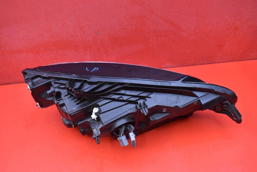 REFLEKTOR left light front LED EU VOLVO V60 2 II LIFT 23