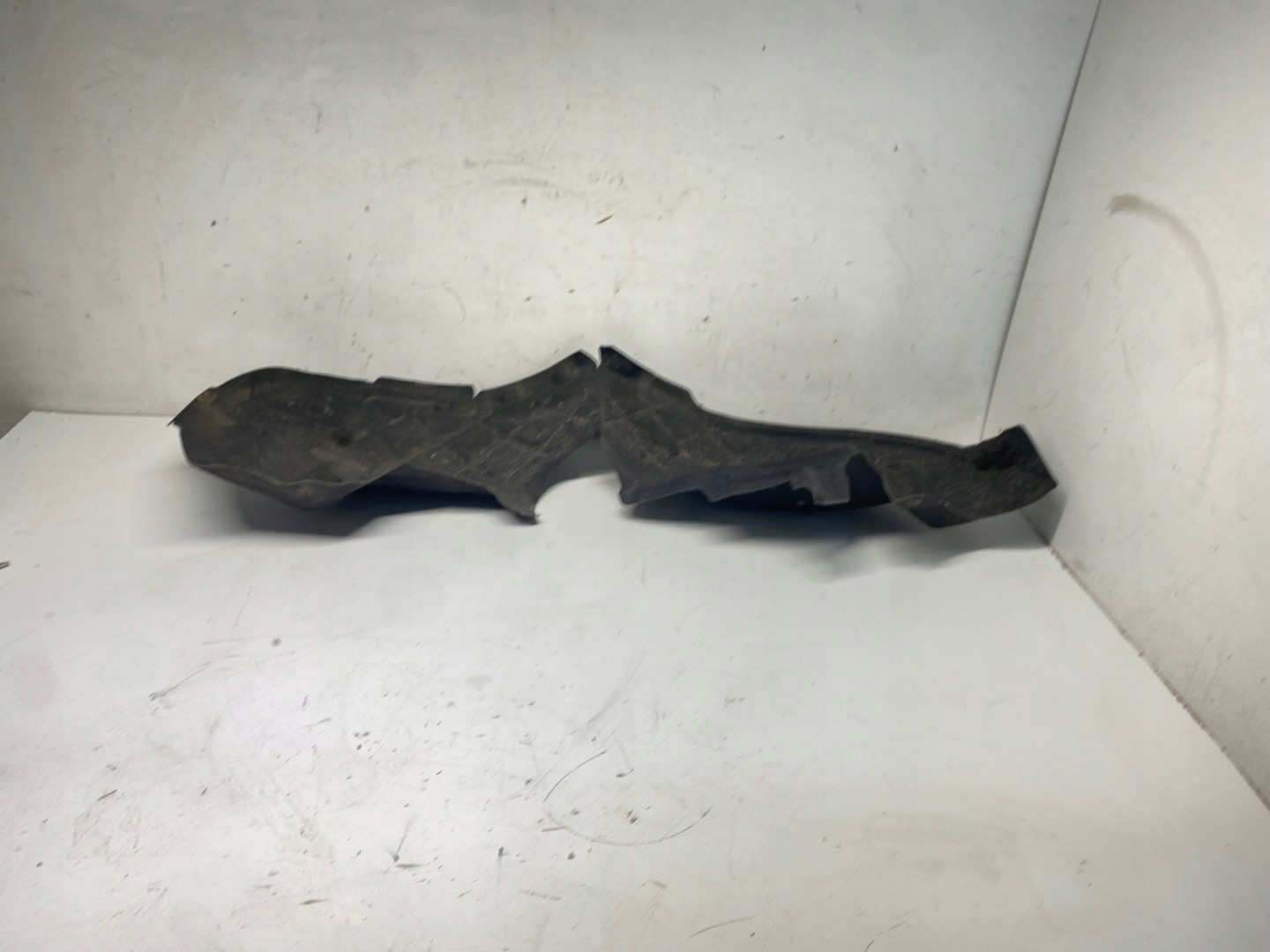 LAND ROVER EVOQUE L538 mudguard rear. right