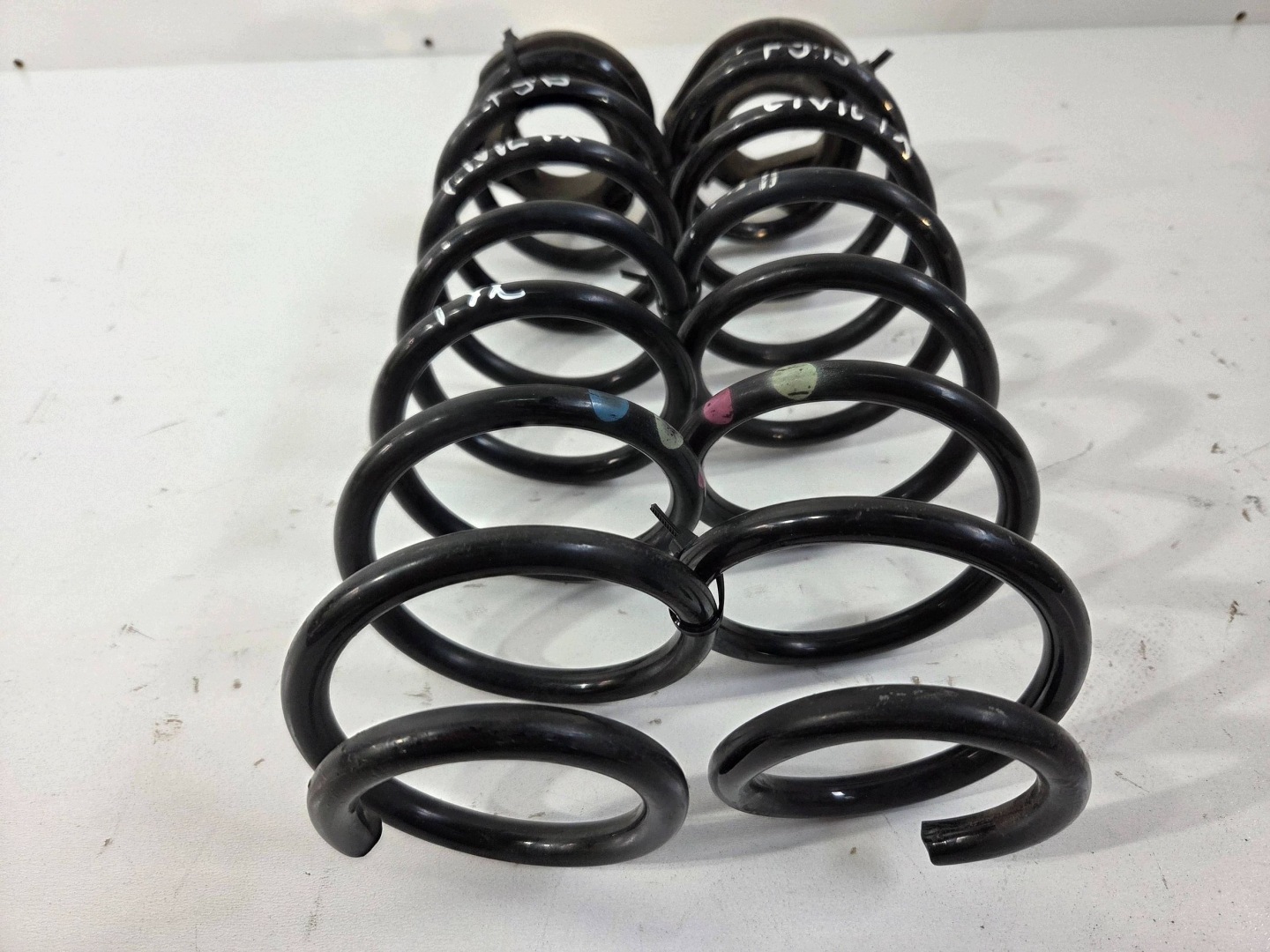 Honda Civic IX Hatchback springs rear. (F915)