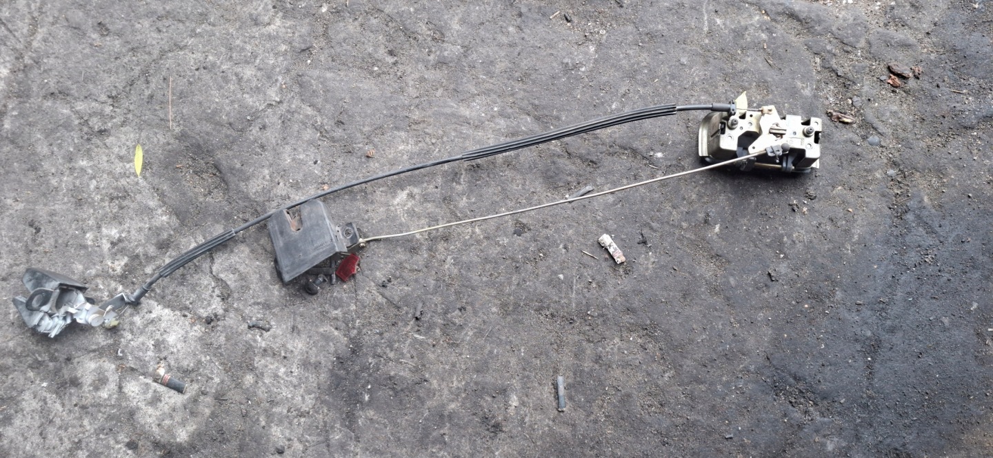 VW TRANSPORTER T5 03- > r.handle lock door left rear part 7H0827186B