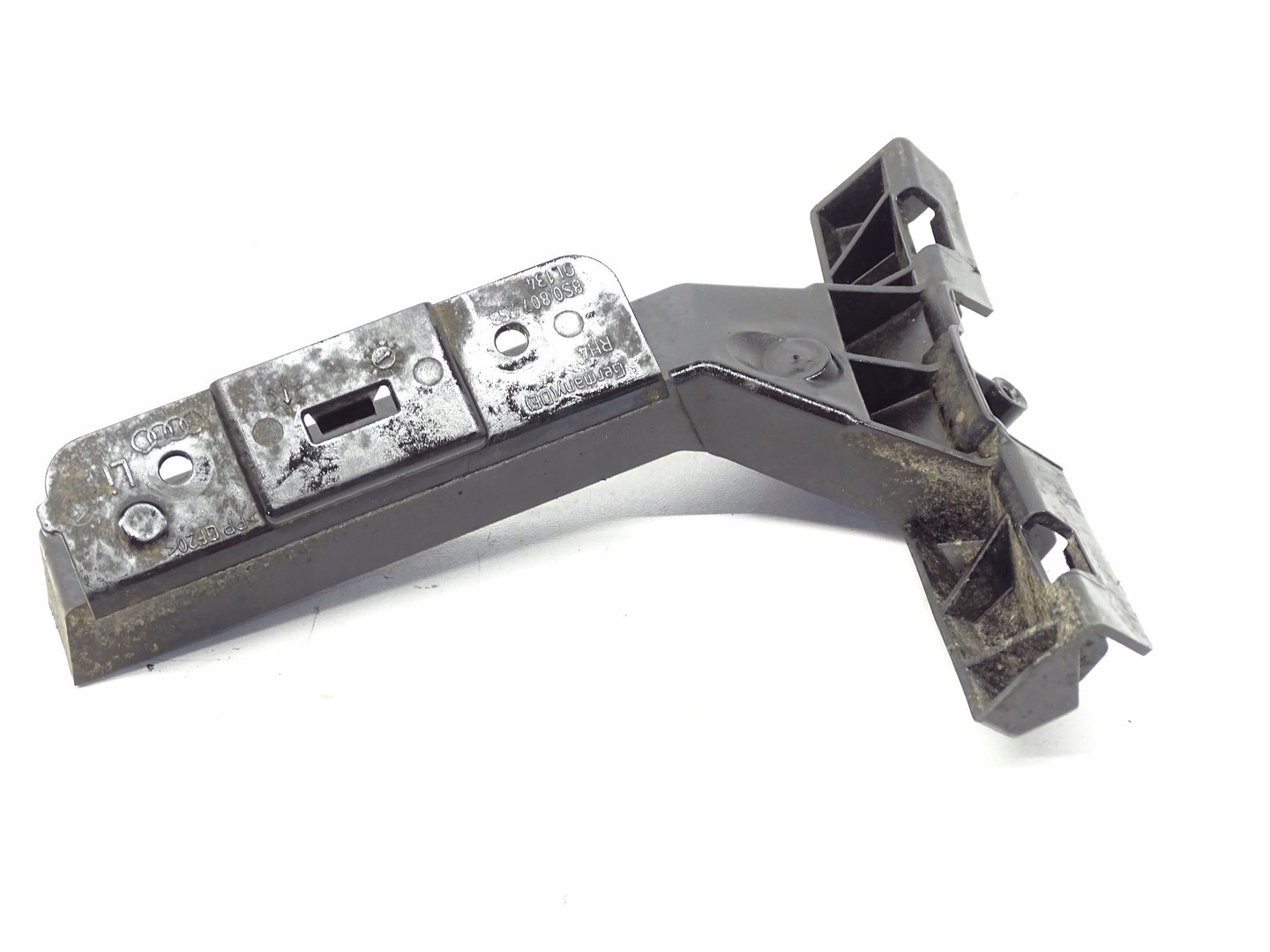 support holder of a bumper rear AUDI TT 8s0807253