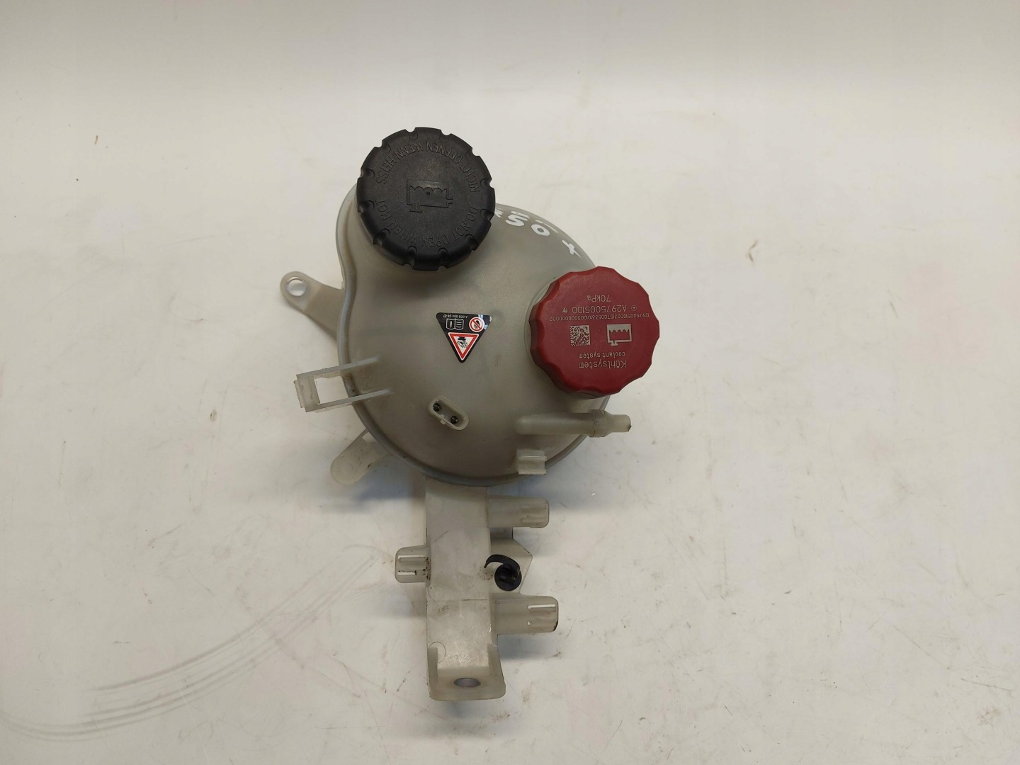 Mercedes EQA 250+ W243, Scheibenwaschbehälter A2435004100