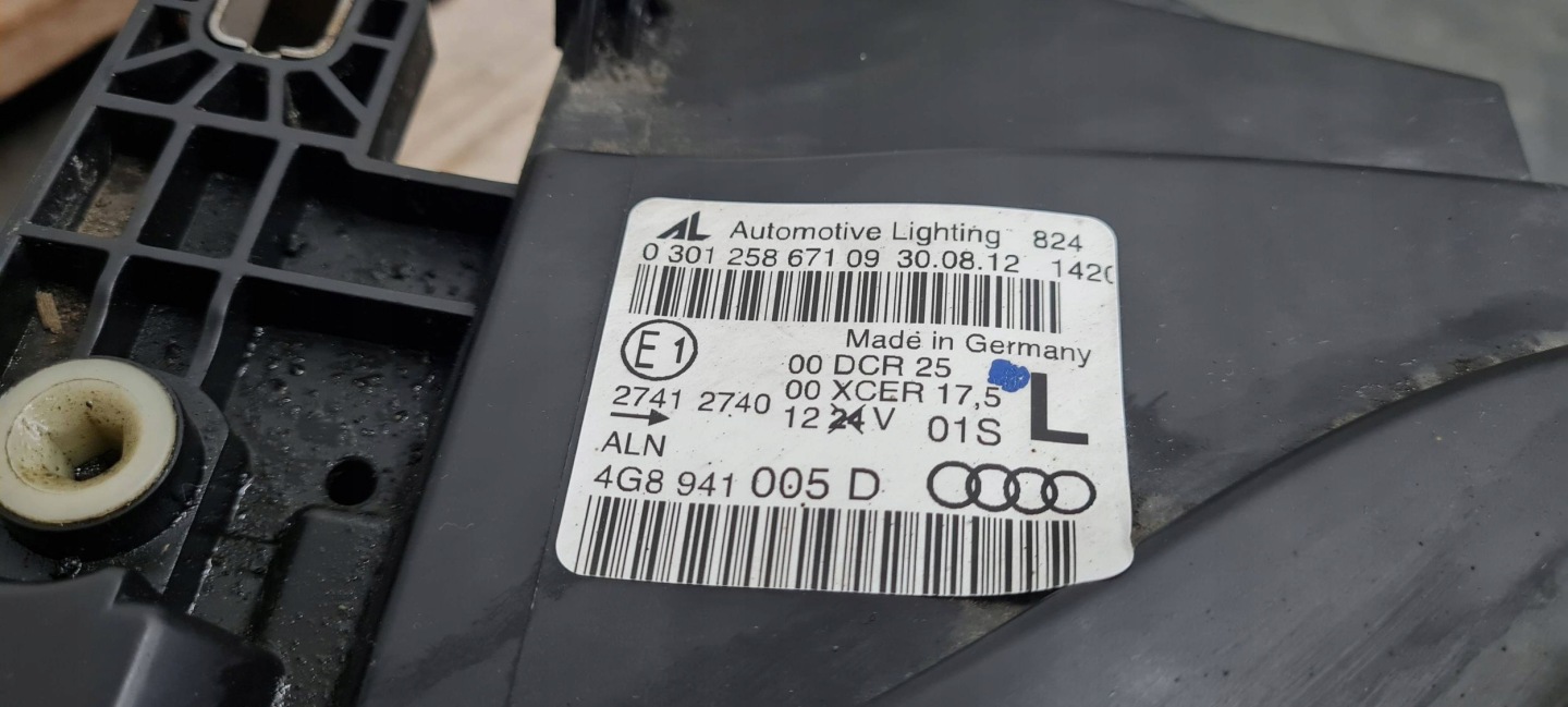 A7 4G S7 light XENON left left front ANGLIK 4G8941005D