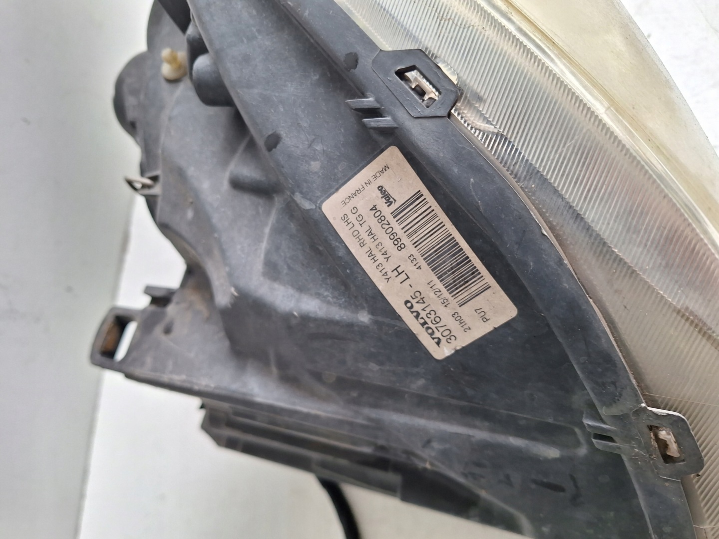 VOLVO XC60 and 08-13 light left UK