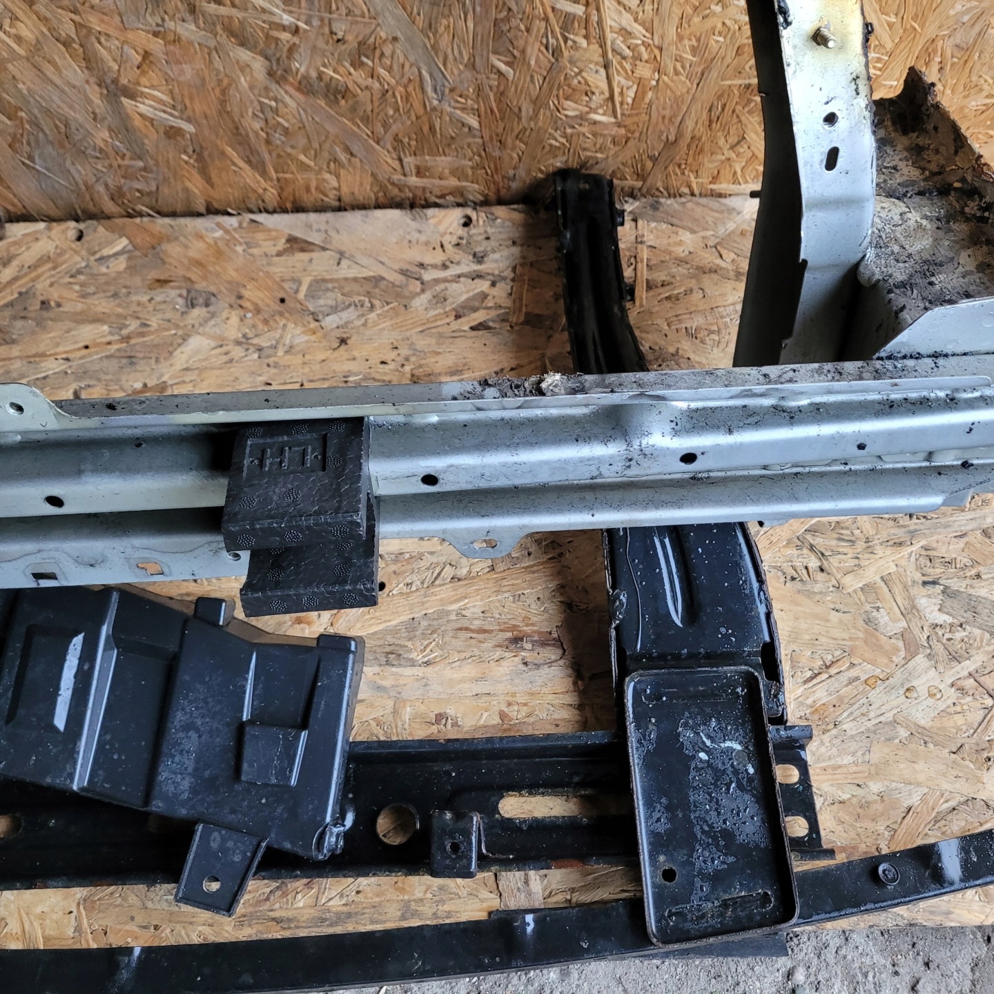 support panel for radiators pillar siders DACIA SPRING