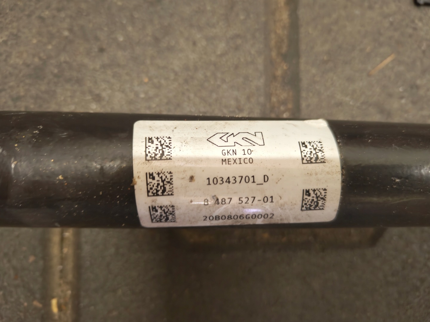 BMW X5 G05 semi-axis left rear part 8487527