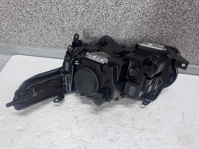 light right Range Rover Vogue 2013- Bi Xenon Led positioning