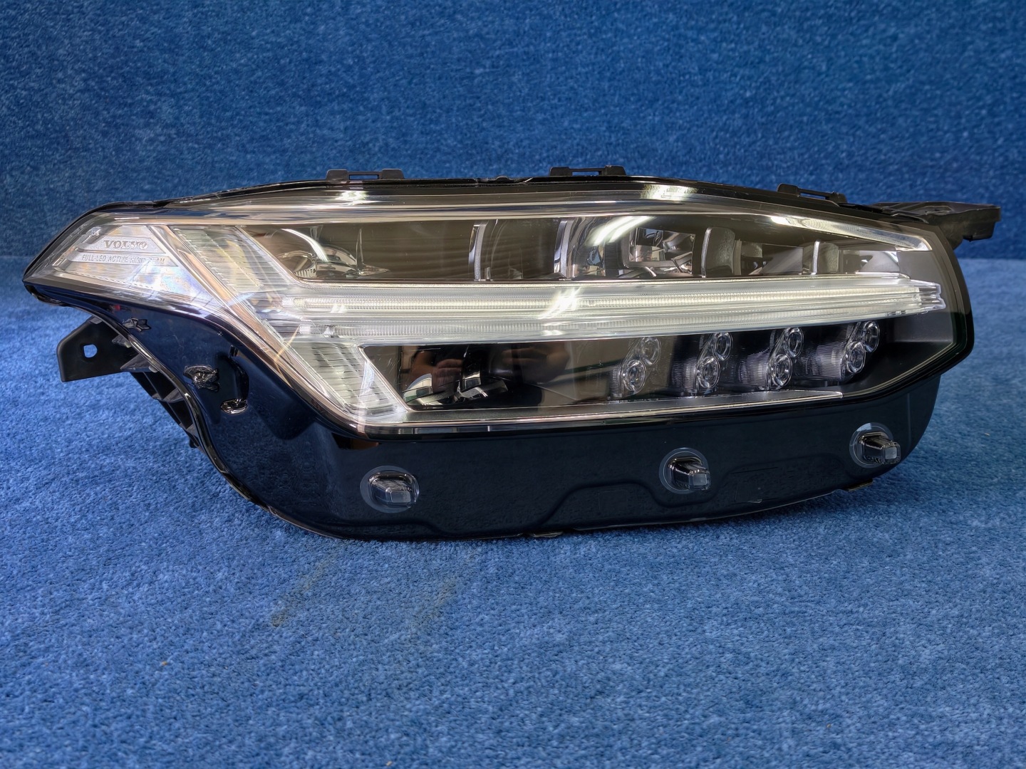 VOLVO XC90 II LIFT 19- REFLEKTOR right light left FULL LED 32420460 OPIS!