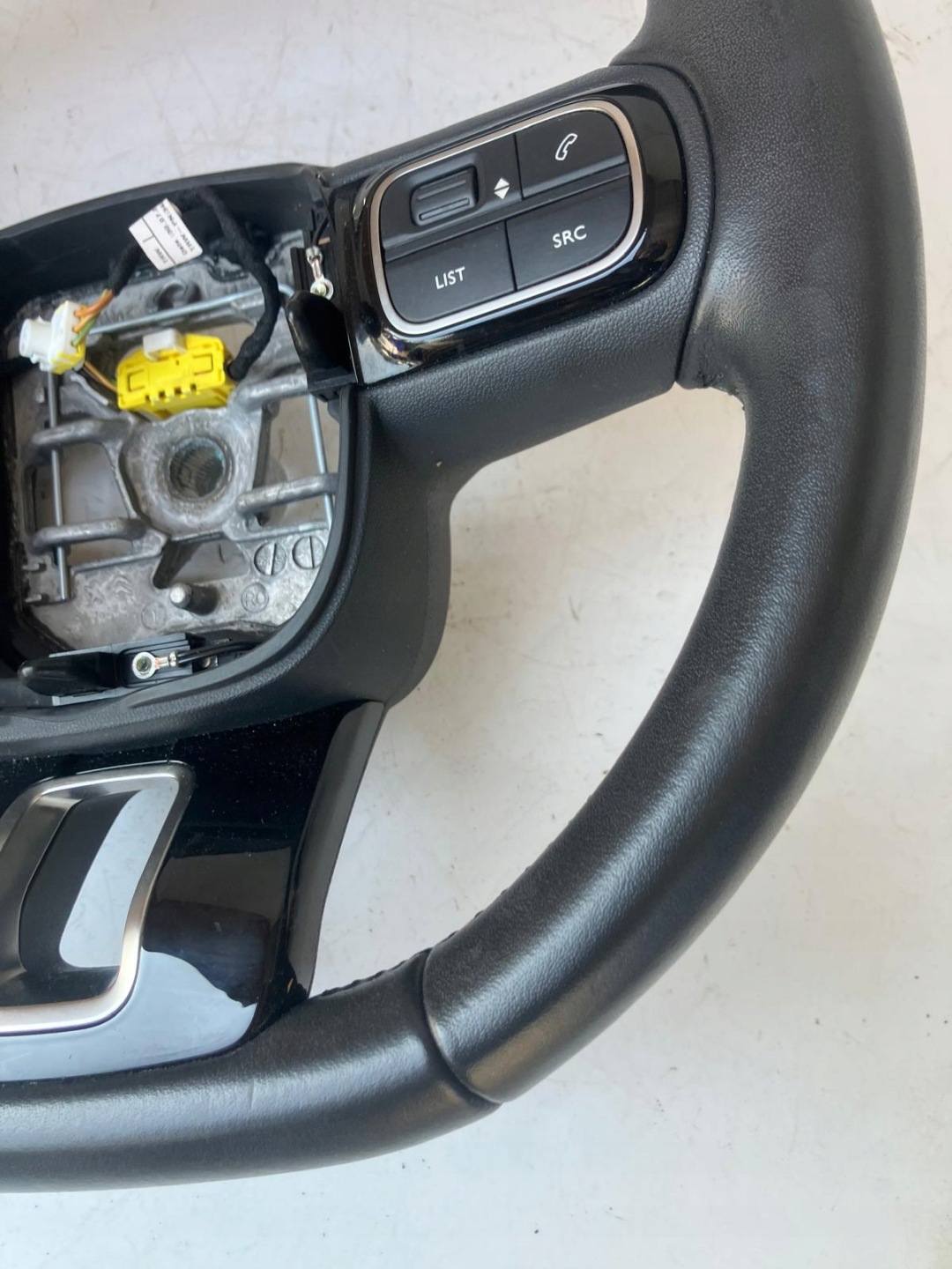 lenkrad Leder MULTIFUNKCJA CITROEN C3 III 98164326ZD
