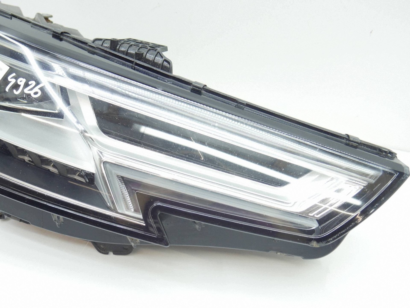 light right right front FULL LED 8W0941034A AUDI A4 B9 right hand drive