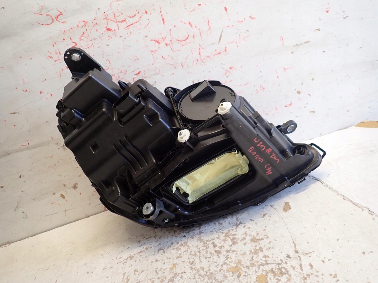 light front left MERCEDES E-KLASA W213 LIFT 2020- FULL LED A2139067509
