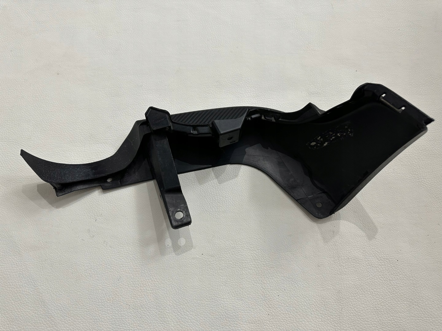 Suzuki Swift MK8 accessories spoiler left 71813-68R0