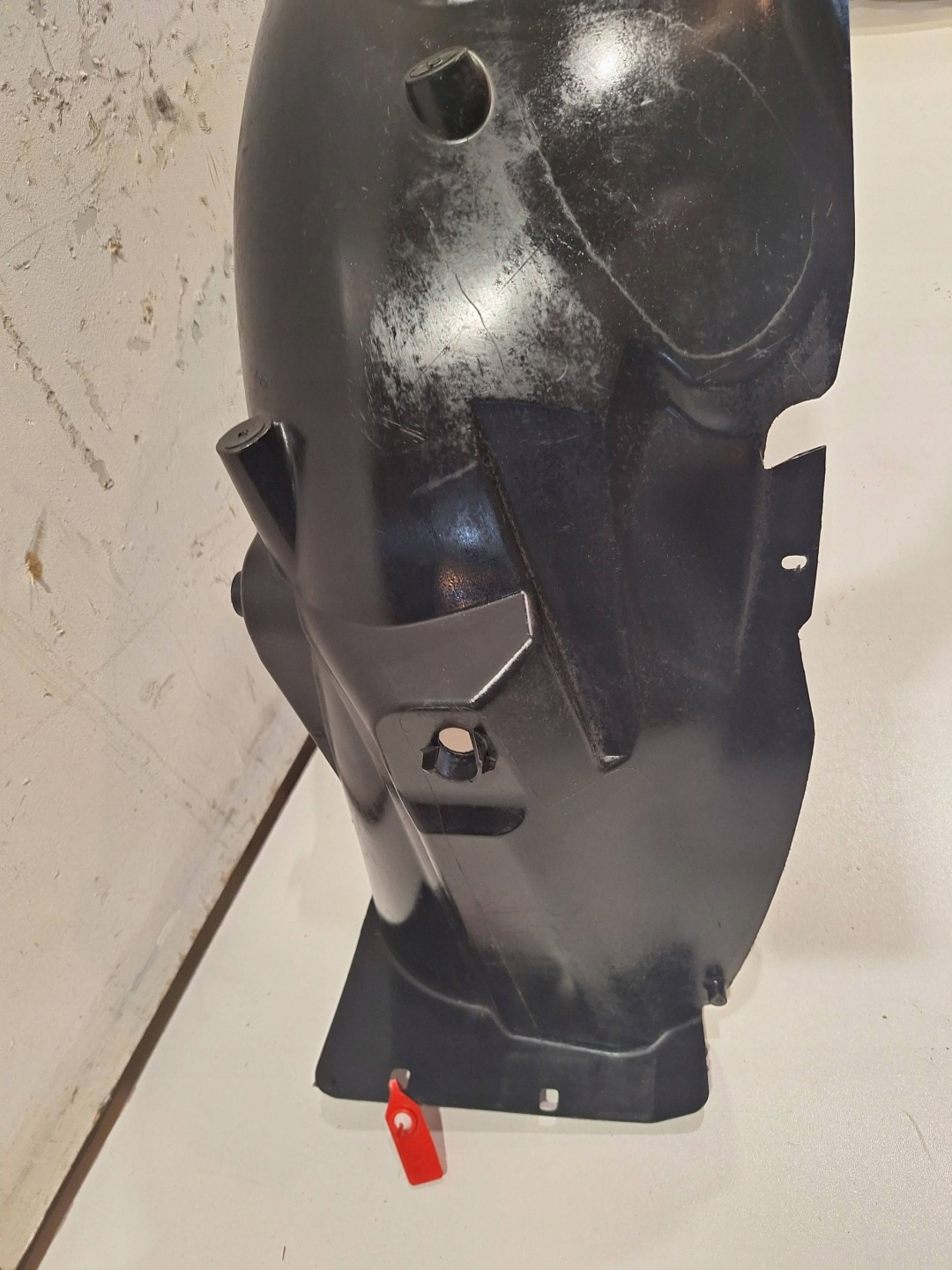 mudguard rear part right 93867907 RENAULT TRAFIC III VIVARO B 14