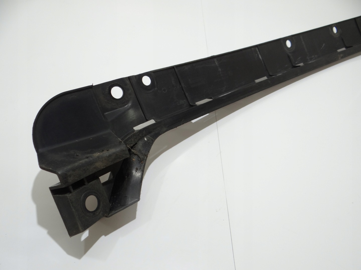bumper bracket central rear part BMW E65 LCI 7155447