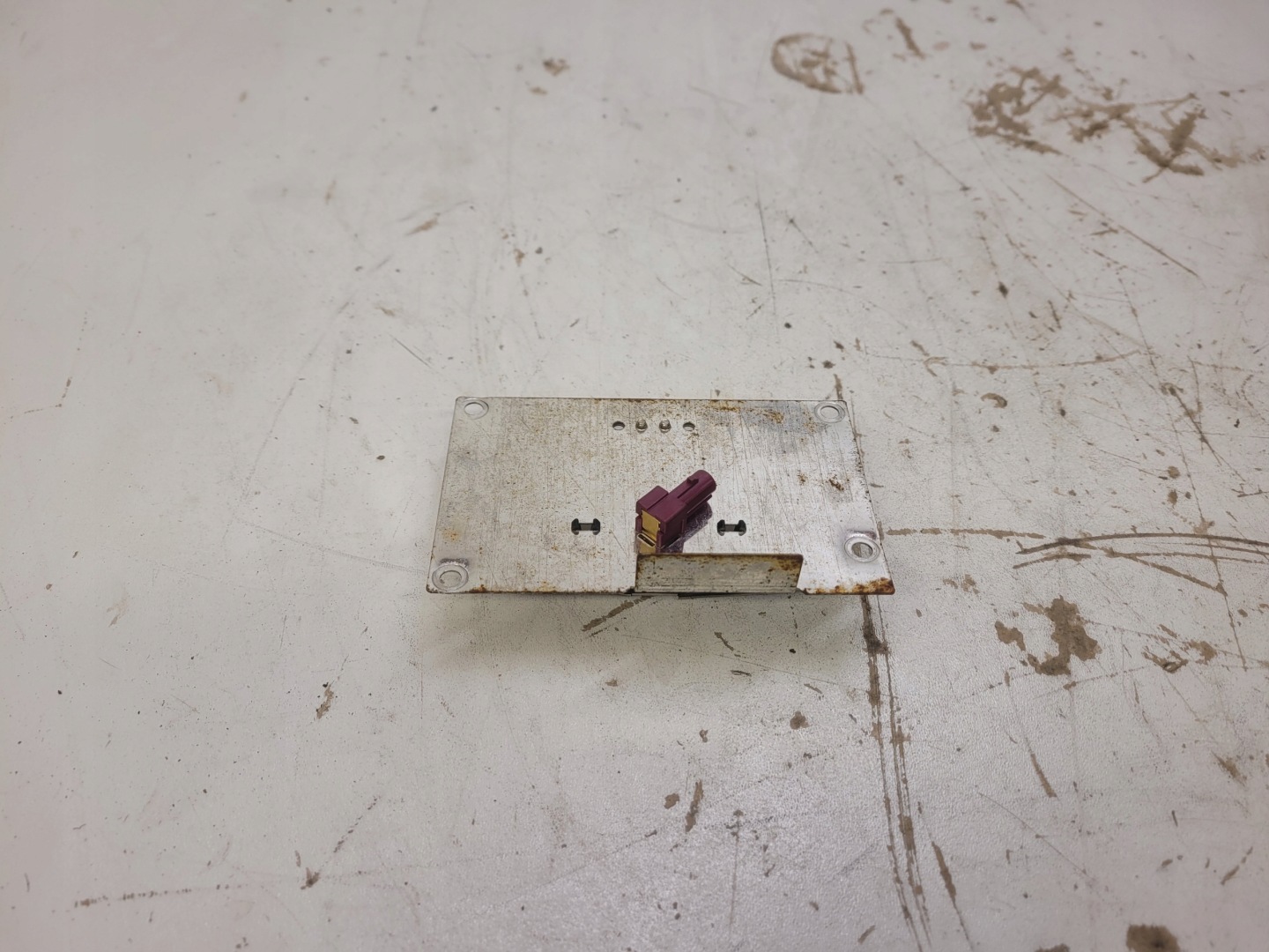 antenna amplifier AUDI A4 B6 CABRIO 8H0035503