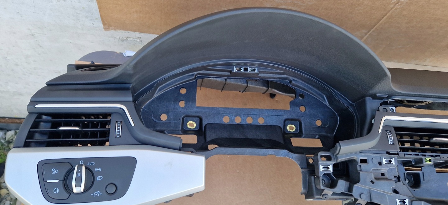 Console Airbag Ceinture de sécurité avant AUDI A5 8W LIFT Original Complète Comme Neuf