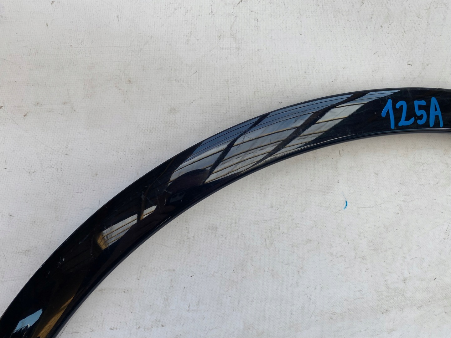 AUDI Q7 II moulding cap of a fender right front front 7232-5000