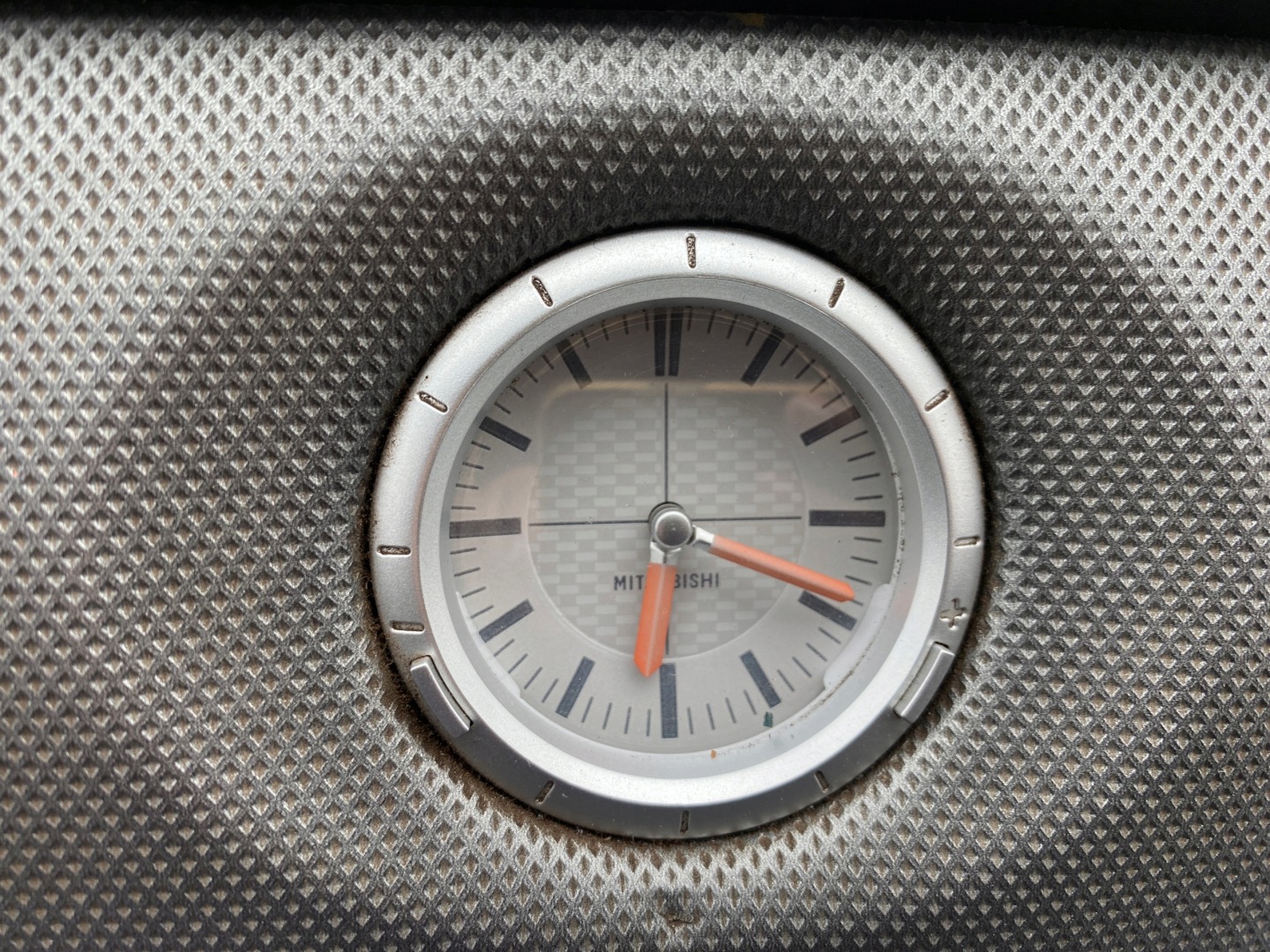 clock clock Mitsubishi Outlander 1 and 03-06