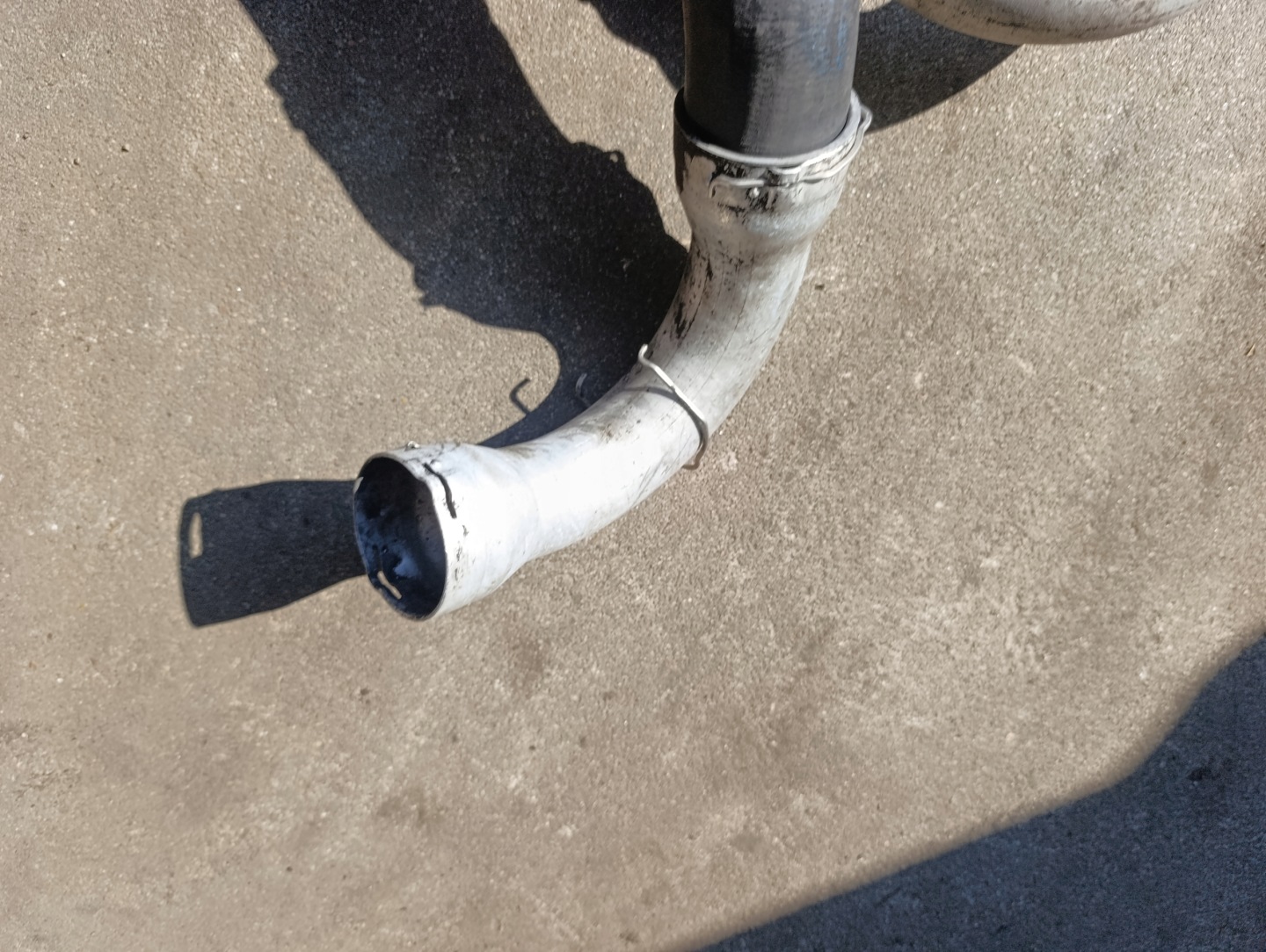 VW T5 2.5 TDI trouba/hadice intercoolera do turba AXD AXE
