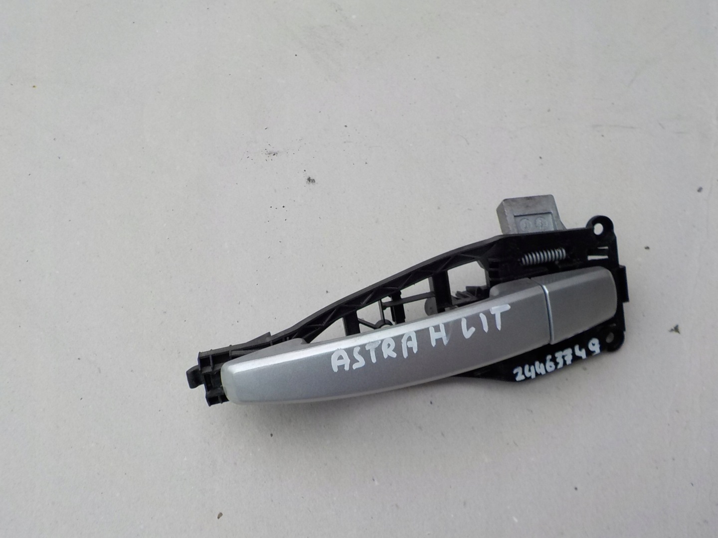 handle left rear part opel astra H kombi