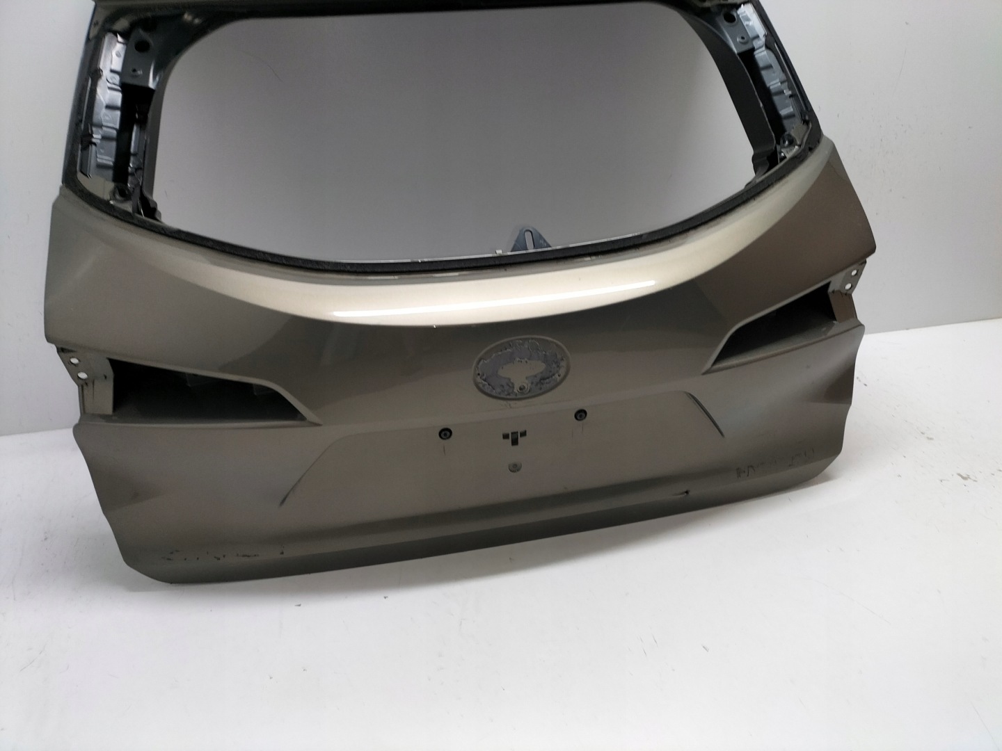 Heckklappe Kofferraum heck TOYOTA COROLLA E21 18- KOMBI