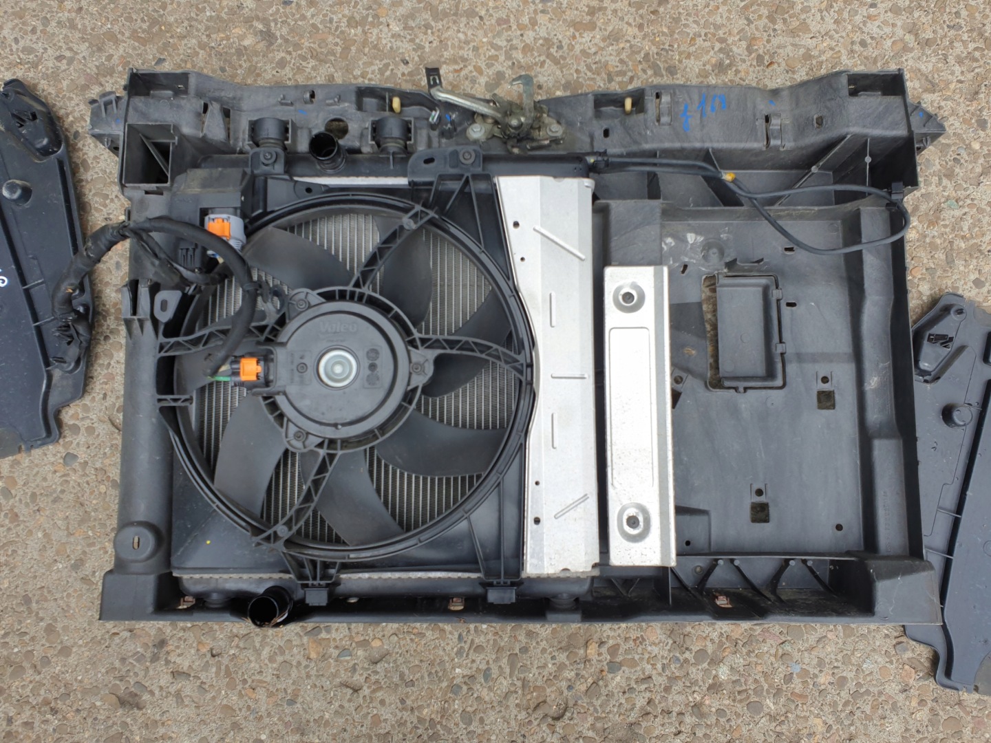support panel for radiators pillar CITROEN C3 II 10- 1.4 VTI
